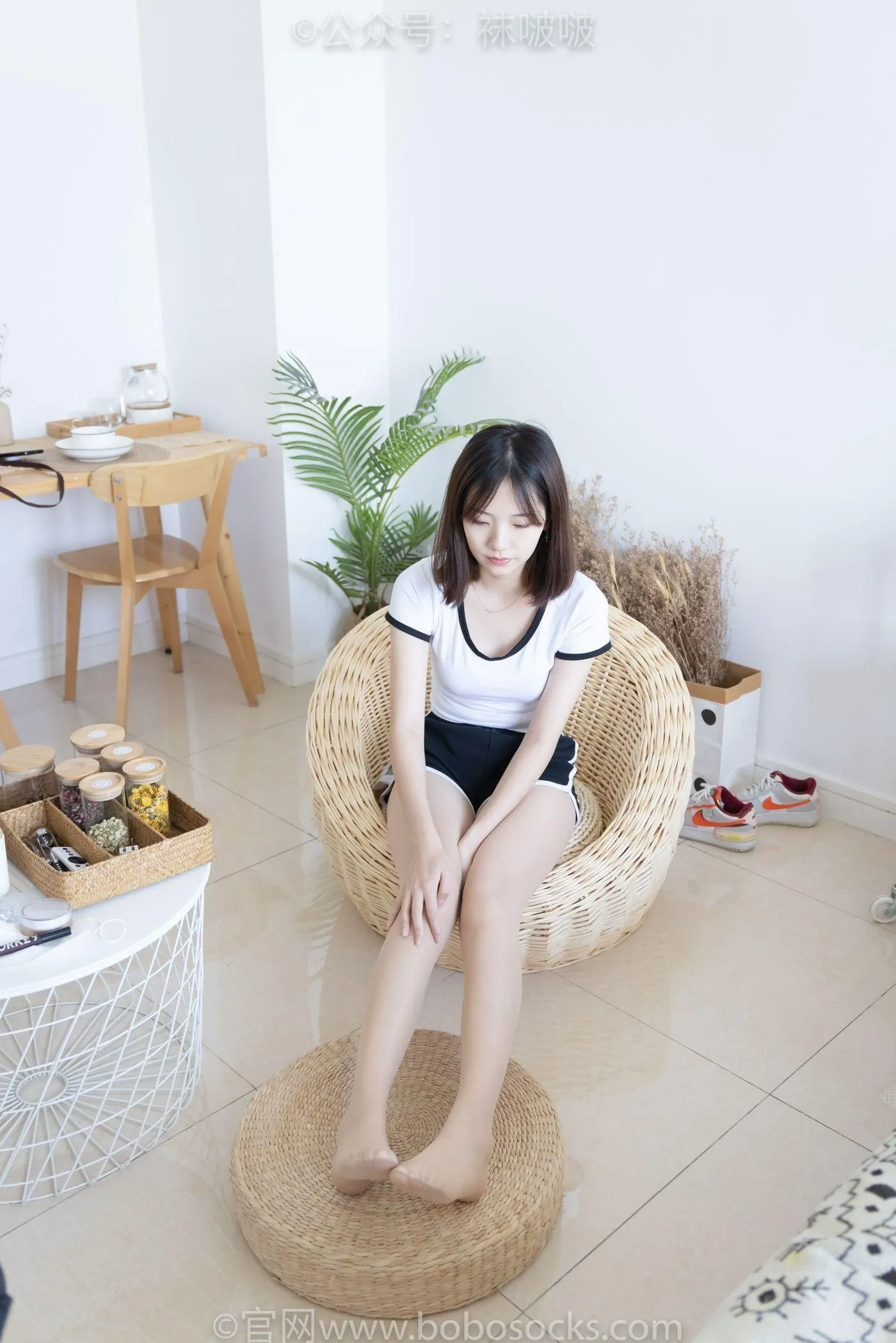 [BoBoSocks袜啵啵]NO.026 小甜豆-体操服、空军一号、白棉袜、肉丝 [149P]插图8